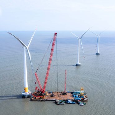 Barges to install wind turbines at sea - Ca Mau 1B wind power project